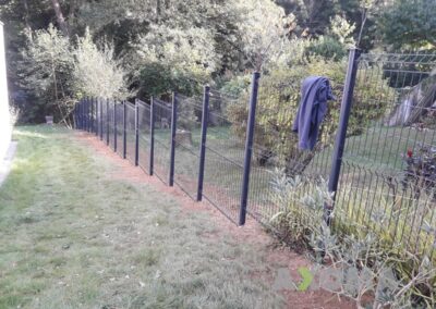 Installation grillage rigide avec décrochement chez un particulier à Saint-Herblain 44
