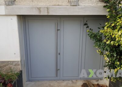 Installation porte 3 battant GYPASS gamme OXALYS option portillon avec barre de tirage La Chapelle-sur-Erdre
