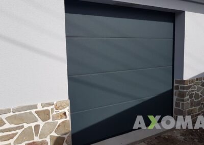 Garage sectionnelle rainure L 2100 sablé HORMANN à La Turballe réalisation sur mesure