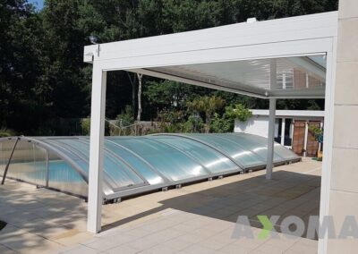 Pergolas bioclimatique aluminium blanche ELEANCE avec volet intégré Nantes réalisation sur mesure