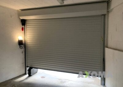 Porte enroulable HORMANN ROLLMATIC motorisée aluminium posée à Préfailles 44