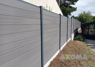Clôture composite séparative lame contemporaine FIBERDECK aluminium Basse-Goulaine