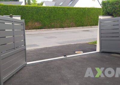 Portail 2 battant ARGOAT lame horizontale motorisé Couëron