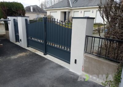 Installation portail 2 battant ferronnerie LOCRONAN festonnage Basse-Goulaine 44